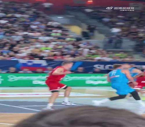 FIBA简直无敌!对手都知道东契奇要干嘛,但就是防不住!